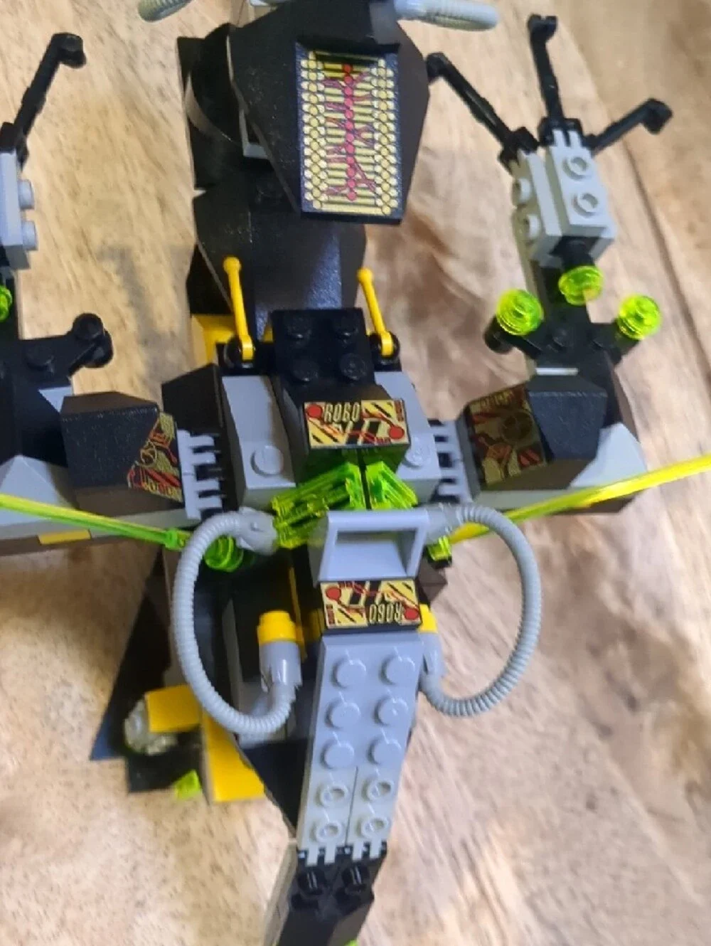 Lego 2152-1 Robo Raptor - All pieces included Yellow/ Black